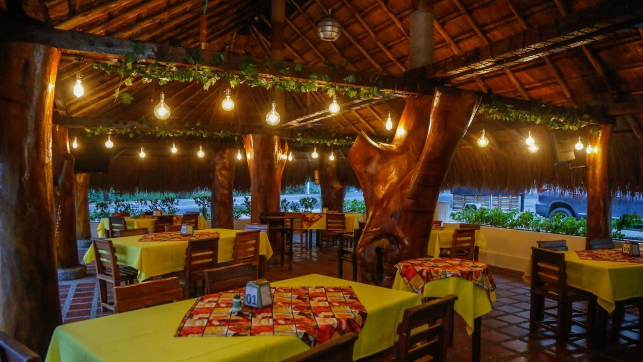Hotel Y Restaurante Meson Del Gitano Caucasia Εξωτερικό φωτογραφία