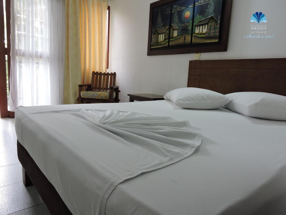 Hotel Y Restaurante Meson Del Gitano Caucasia Εξωτερικό φωτογραφία
