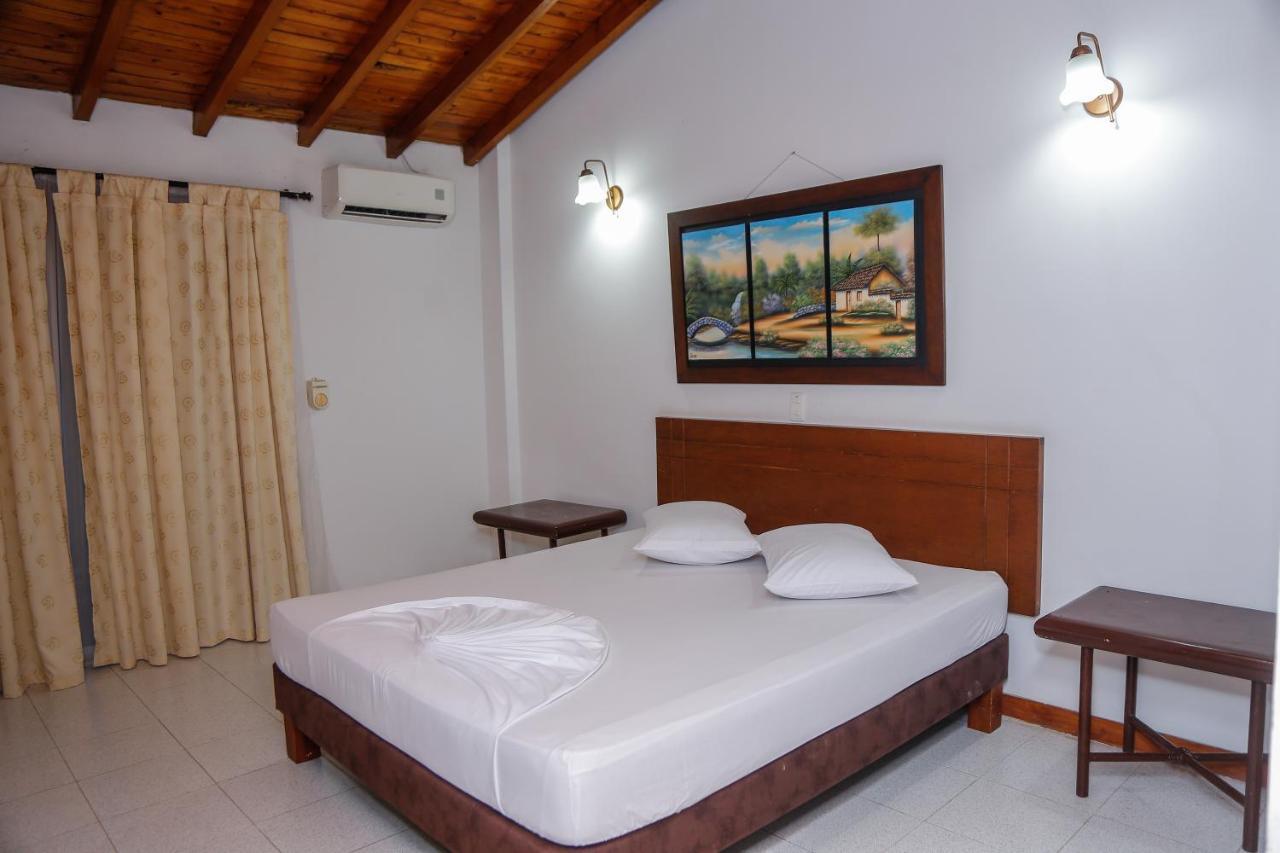 Hotel Y Restaurante Meson Del Gitano Caucasia Εξωτερικό φωτογραφία