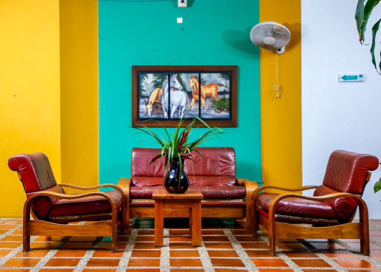 Hotel Y Restaurante Meson Del Gitano Caucasia Εξωτερικό φωτογραφία