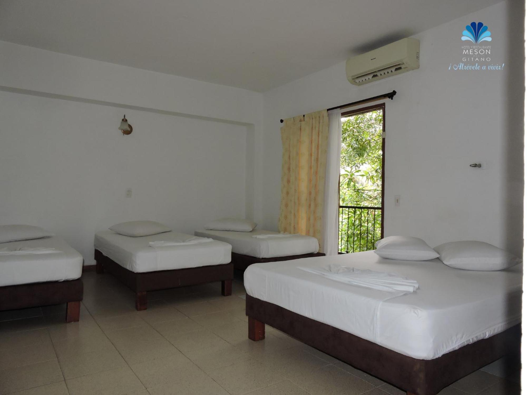 Hotel Y Restaurante Meson Del Gitano Caucasia Δωμάτιο φωτογραφία